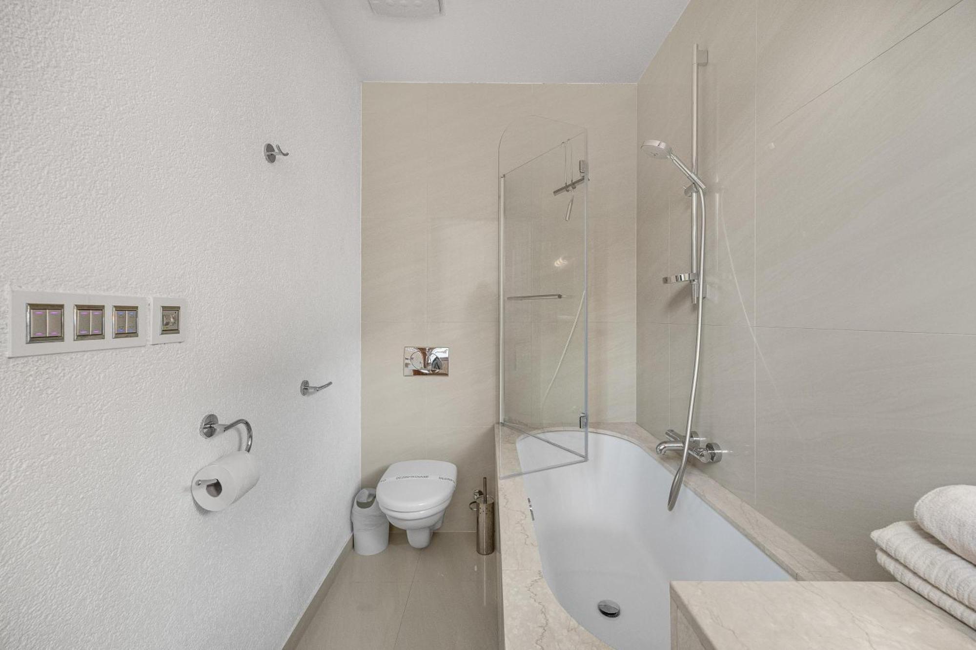 Revon Business Apartment 50 Dunajska ブラチスラヴァ エクステリア 写真